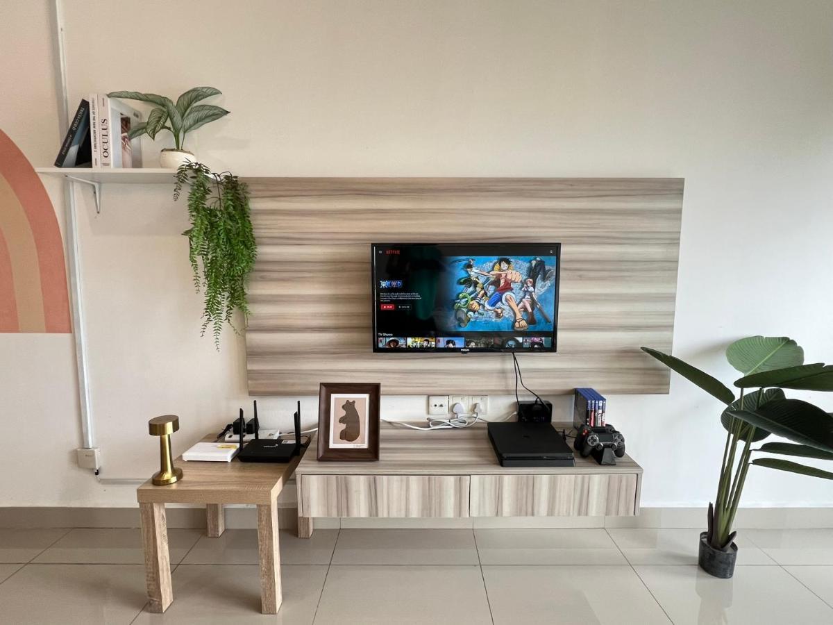 Riverview 8pax 3br In Kbtown Ps4, Netflix A-3-2 Apartment Kota Bharu